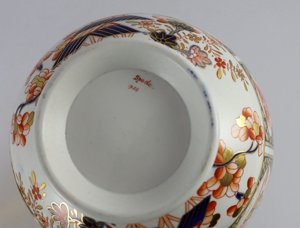 A Spode part tea service painted in Imari style with pattern 1956, c.1820